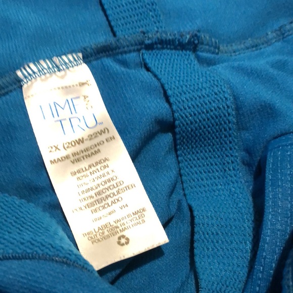 NWOT TIME AND TRU Women One Piece Swimsuit. - Picture 7 of 7